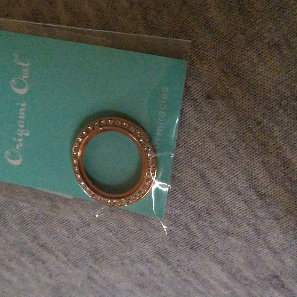 Gold living locket face